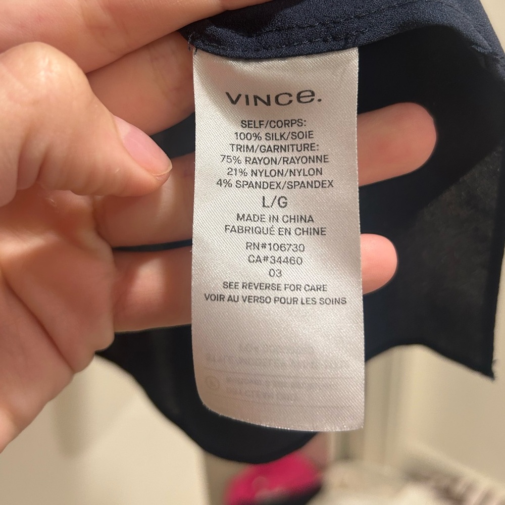 Vince Women's Navy Blue Relaxed Dolman Short-Sleeve Top Silk Large - Picture 3 of 3